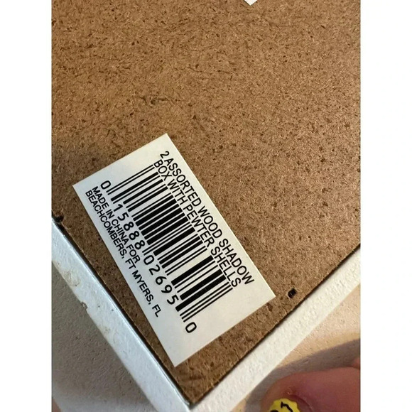 2 Assorted Wood Shadow Box with Shells - Picture 10 of 10